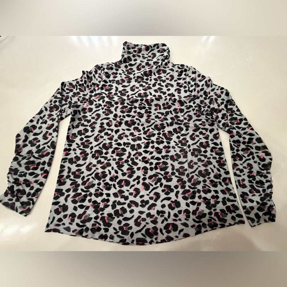 NwT NIC+ZOE Grey Multi Leopard Print Turtleneck Activity Top